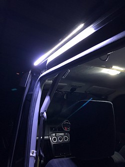 LEDドアランプ追加