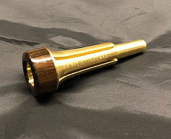 オプションの6本スリット入り仕様