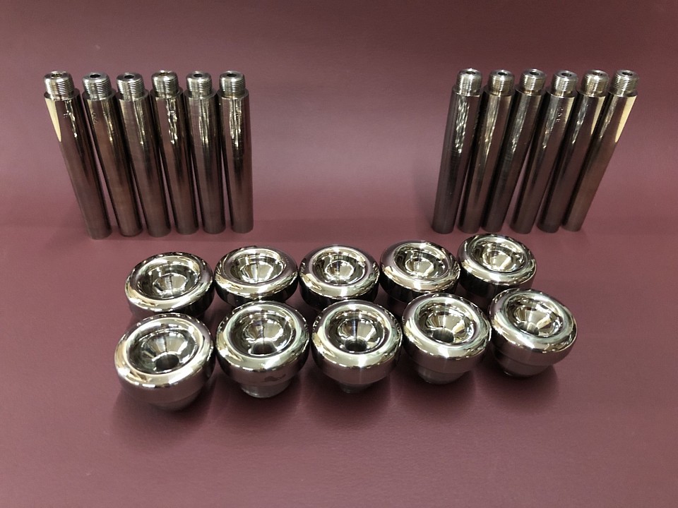 1.3.5.7.10番の浅めと深め。ボアは短めと長めの組み合わせの出来るテスターを工房にご用意しております。